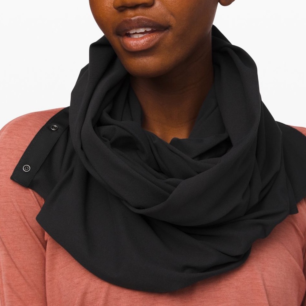 LuluLemon Snap Scarf